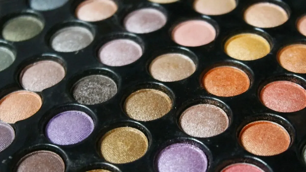 Colour Matching and Shade Standards in Colour Cosmetics
